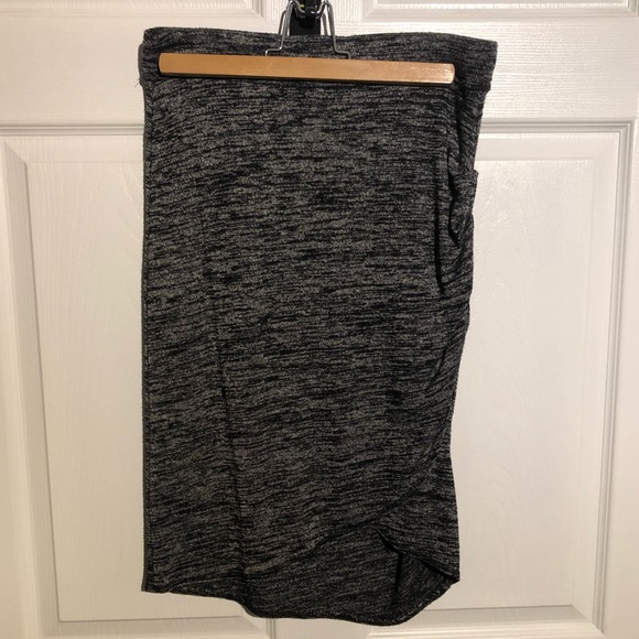 Wilfred from Aritzia Skirt size: M - Picture 1 of 3